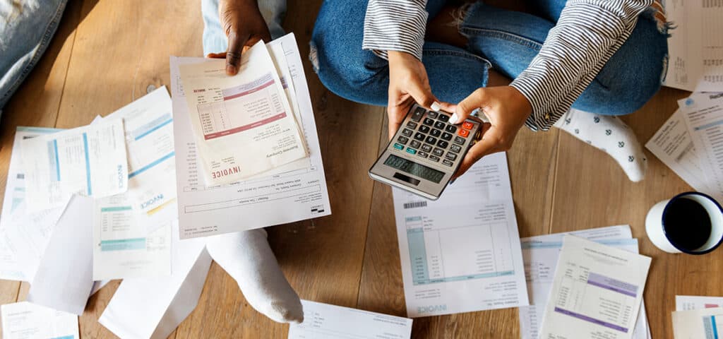 Je suis endetté jusqu'au cou solutions